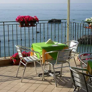 Miramare Panzió Giardini-Naxos