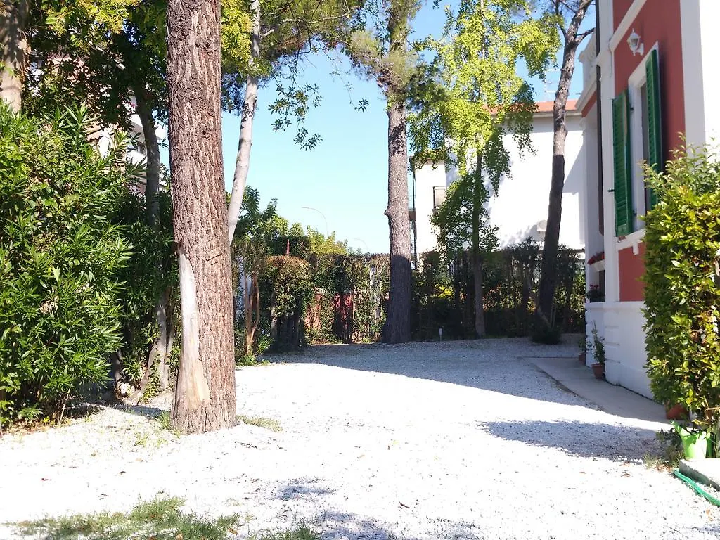 B&B Villa Regina Pisa Italy