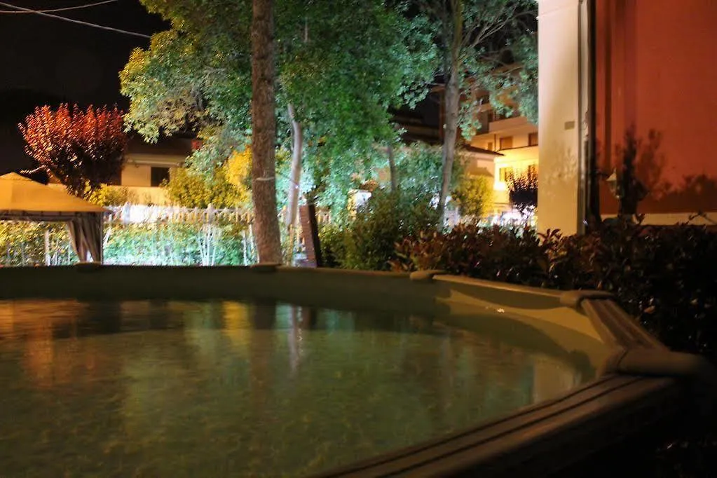 B&B Villa Regina Pisa 4*,